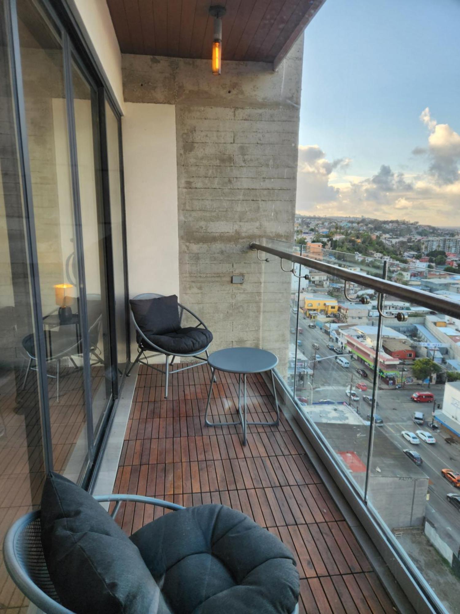 Downtown Apartment With Balcony City View, Gym & Lounge Тихуана Экстерьер фото